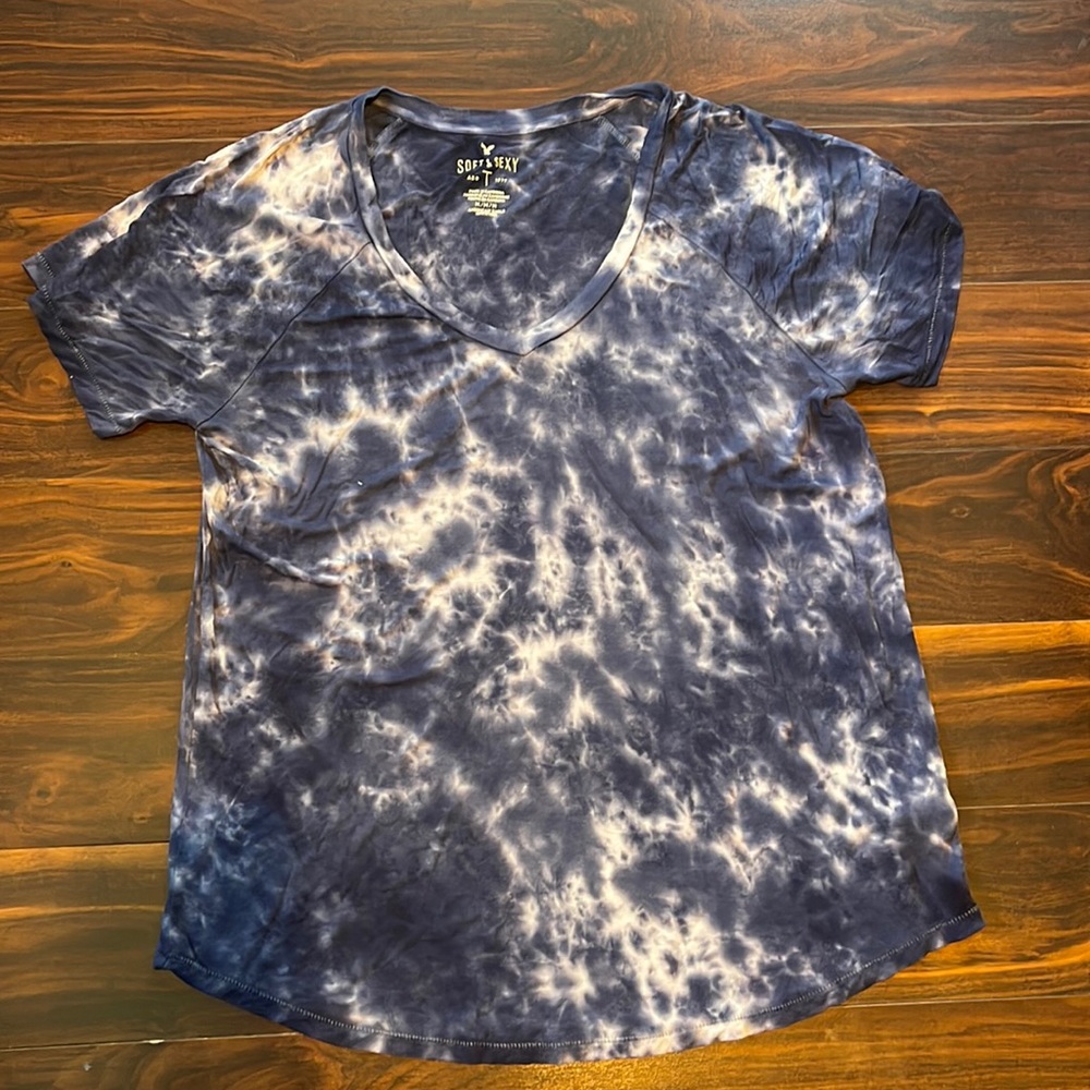 American Eagle Soft and Sexy T